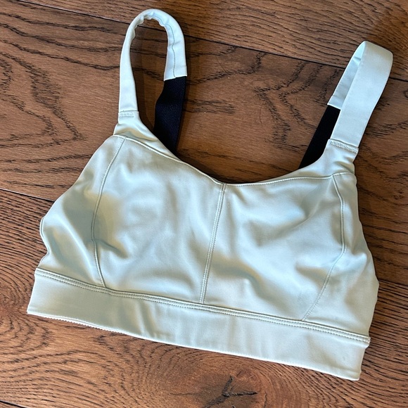 OISELLE Women’s Esther Running Sports Bra. Color is Mist. Size 02. - Picture 6 of 9